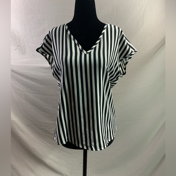 Striped Print Backless Batwing Sleeve Blouse - Picture 9 of 9
